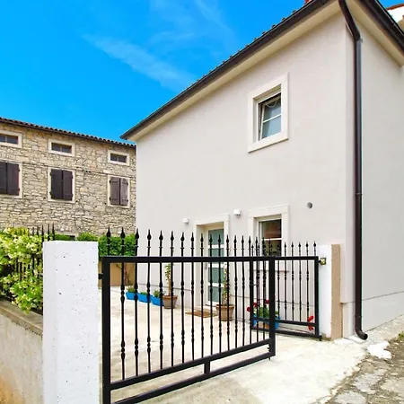 Holiday home Fuer 6 Personen Ca 100 Qm In Rakalj, Istrien Bucht Von Rasa *
